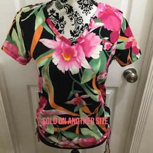 Caribbean Joe Women's tropical v-neck blouse